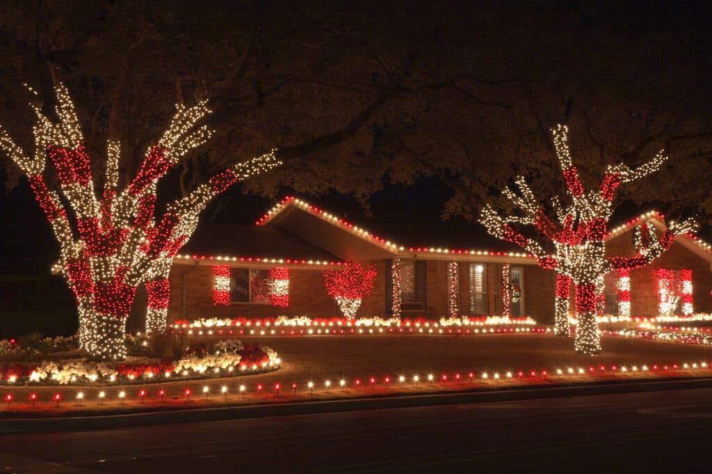 Christmas Lights Outdoor Installation