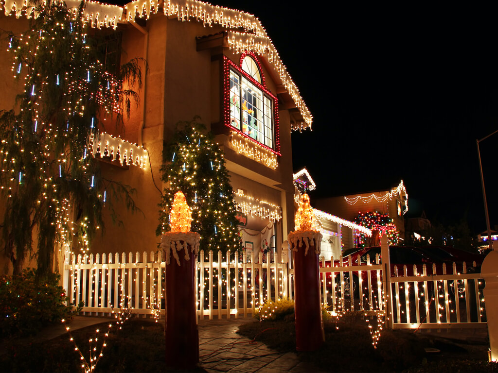 Get Lit Lighting, LLC Christmas & Holiday Light Installation